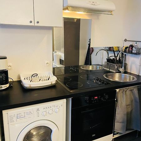 Comfortable Studio In Clichy Zewnętrze zdjęcie